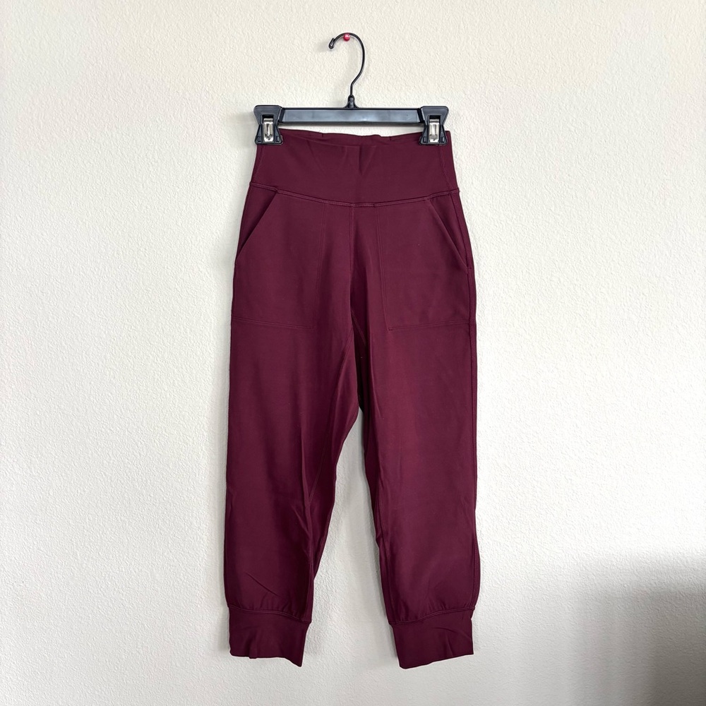 Lululemon Align Jogger Burgundy High-Waisted with pockets